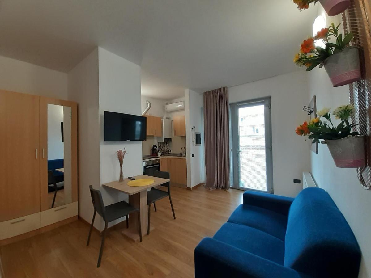 Studio Lotus - Self Check-In Timisoara Ngoại thất bức ảnh